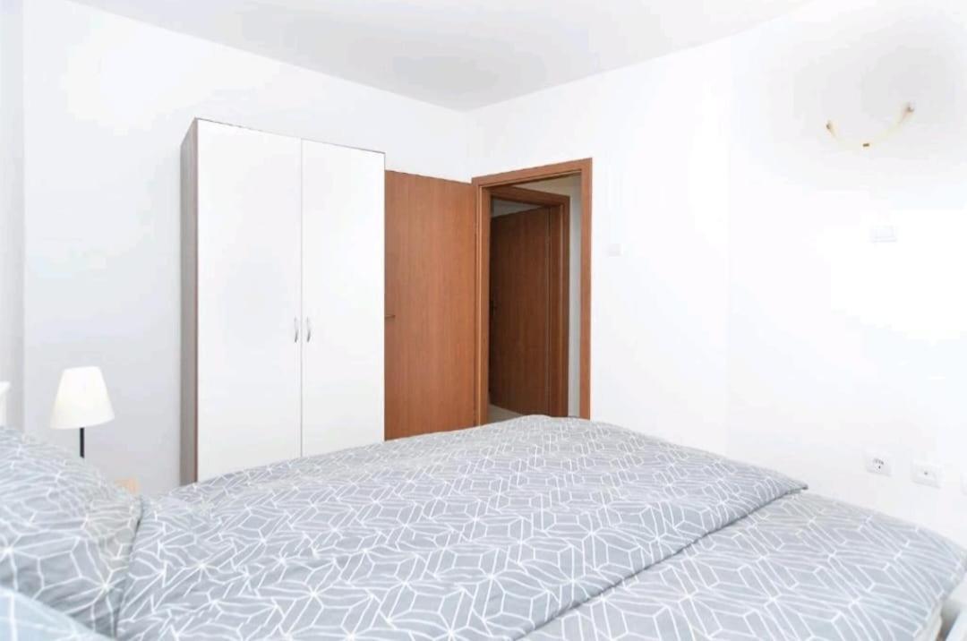 Villa Magdalena Pola Esterno foto